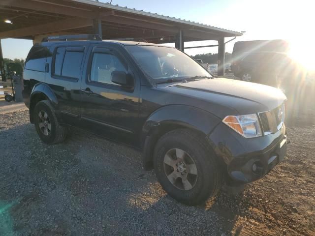 2006 Nissan Pathfinder LE