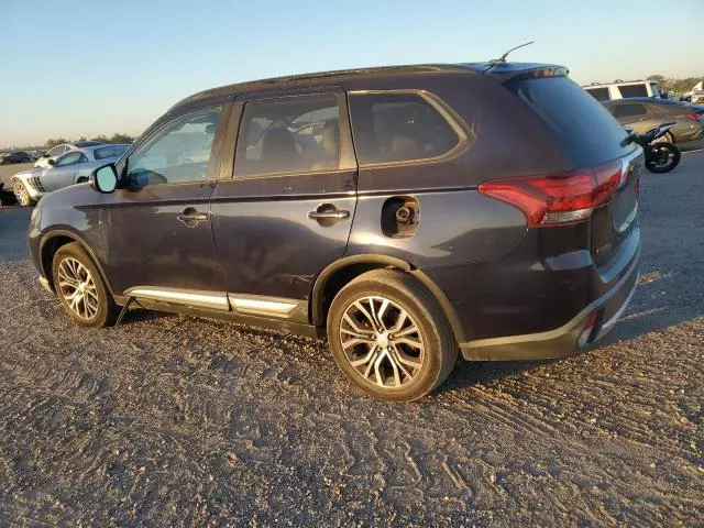 2016 Mitsubishi Outlander SE