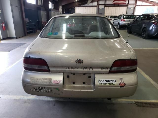 1996 Nissan Altima XE