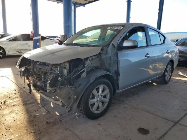 2012 Nissan Versa S