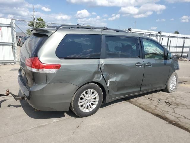 2013 Toyota Sienna XLE