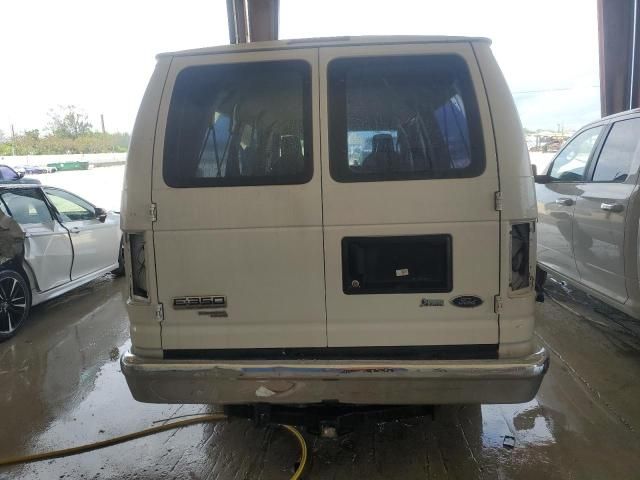 2011 Ford Econoline E350 Super Duty Wagon