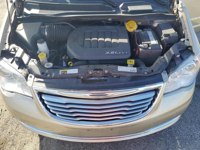 2014 Chrysler Town & Country Limited