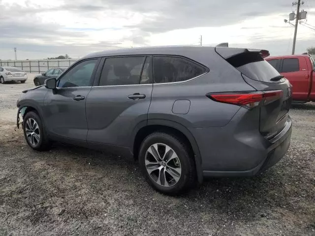 2020 Toyota Highlander XLE