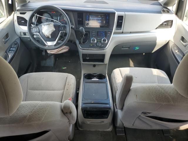 2015 Toyota Sienna LE