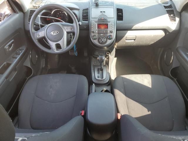 2010 KIA Soul +