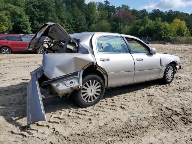 2003 Lincoln Town Car Executive