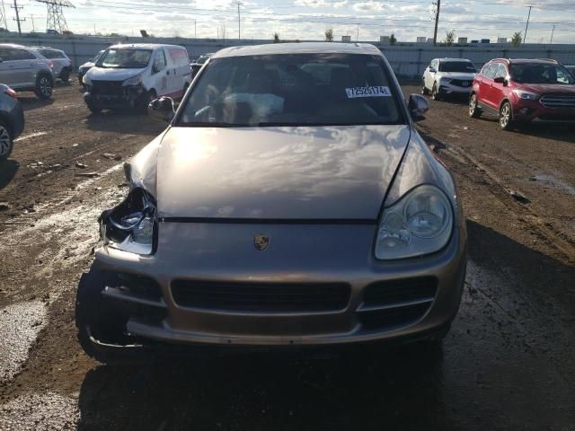 2004 Porsche Cayenne