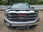 2024 GMC Sierra K1500 SLT