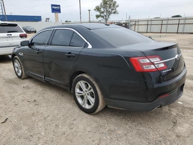 2016 Ford Taurus SE