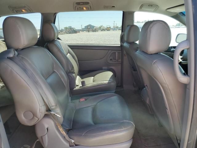 2006 Toyota Sienna XLE