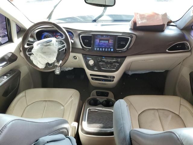 2017 Chrysler Pacifica Touring L Plus