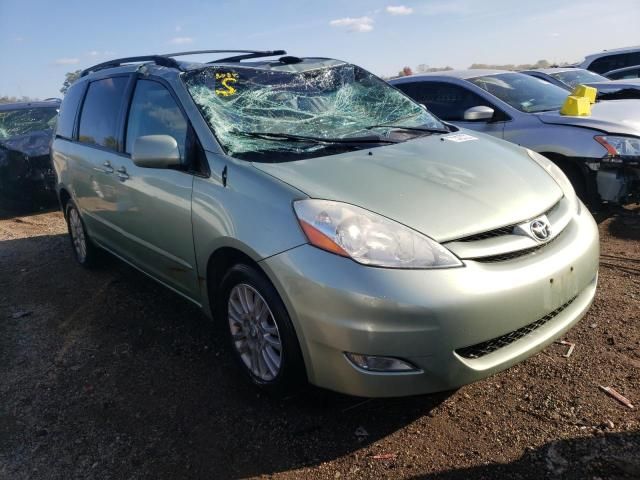 2008 Toyota Sienna XLE