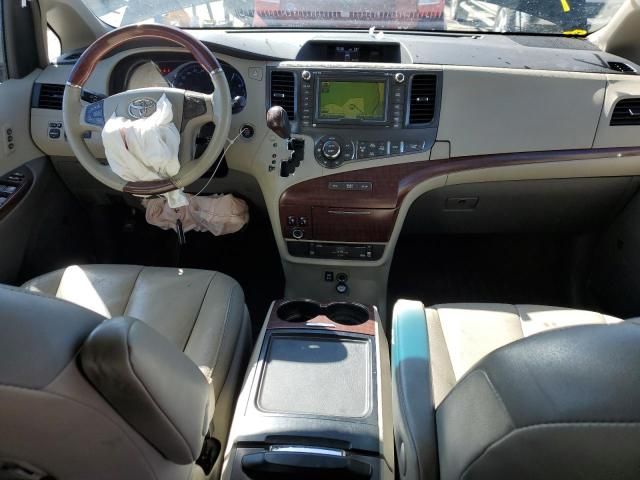 2012 Toyota Sienna XLE