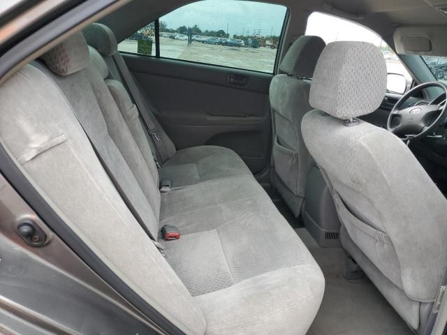 2004 Toyota Camry LE