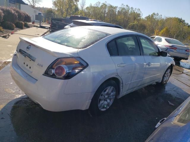 2010 Nissan Altima Base