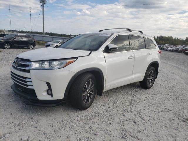 2018 Toyota Highlander SE