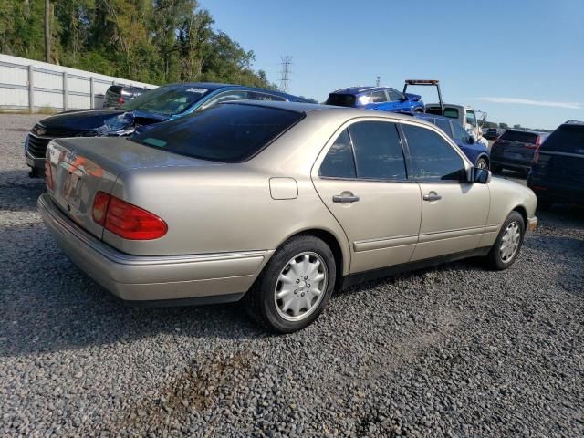 1999 Mercedes-Benz E 320