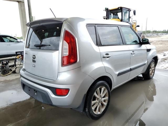 2013 KIA Soul +