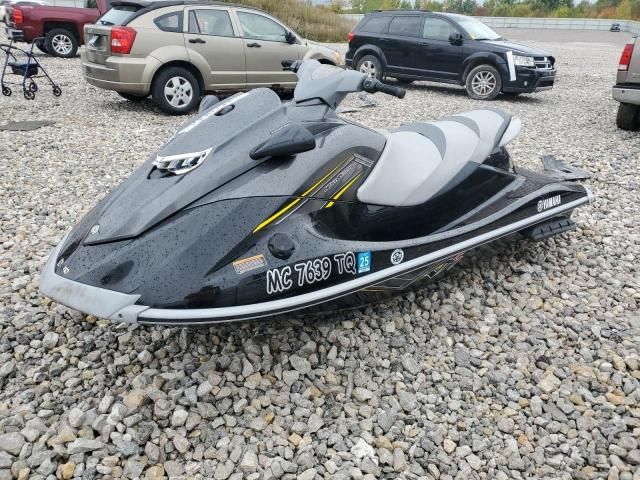 2013 Yamaha Waverunner