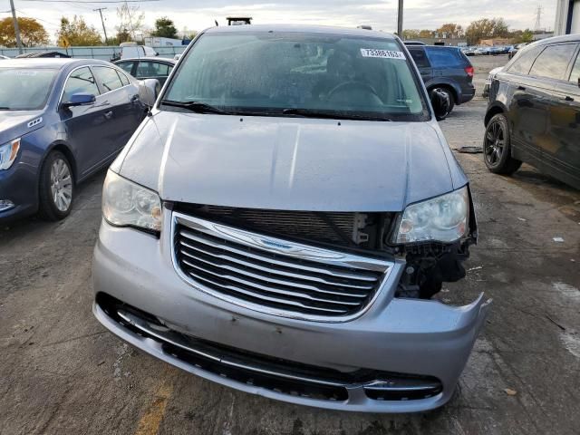 2013 Chrysler Town & Country Touring