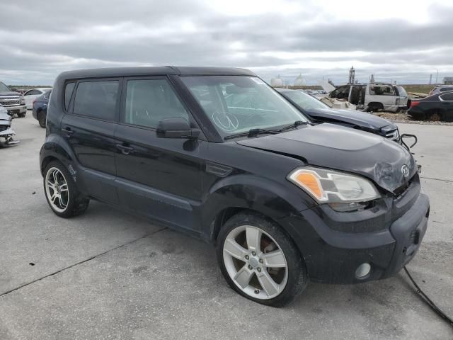 2011 KIA Soul +