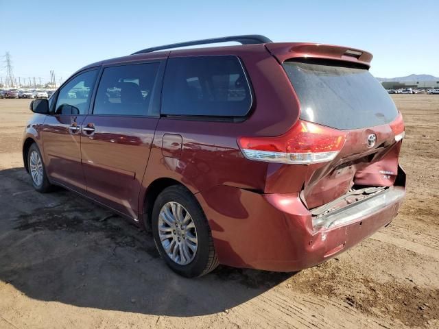 2014 Toyota Sienna XLE