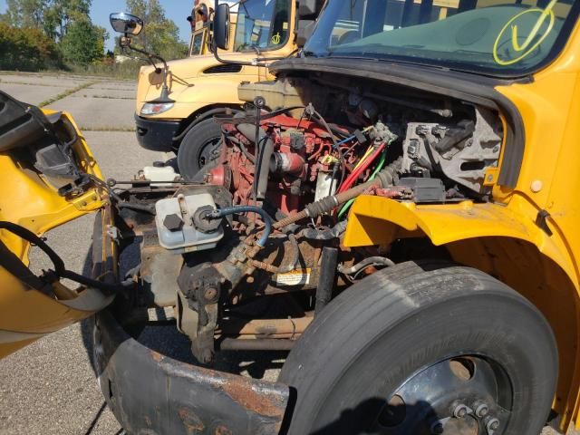 2010 Freightliner Chassis B2B