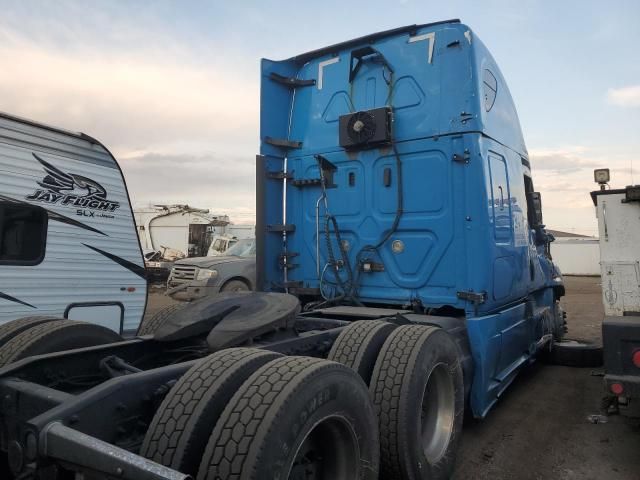 2018 Freightliner Cascadia 125