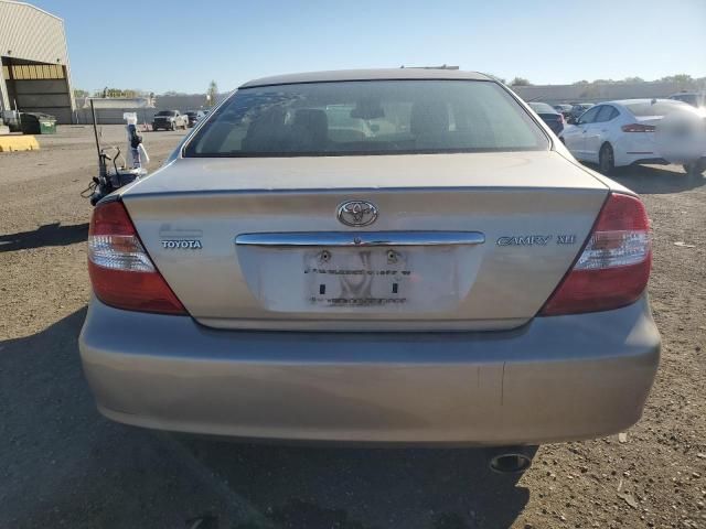 2004 Toyota Camry LE