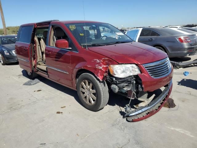 2013 Chrysler Town & Country Touring