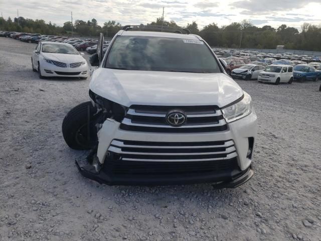 2018 Toyota Highlander SE