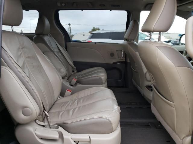 2012 Toyota Sienna XLE