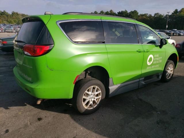 2021 Chrysler Voyager LXI