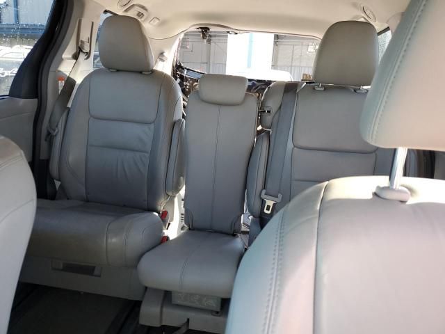 2017 Toyota Sienna XLE