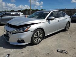Salvage cars for sale at auction: 2019 Nissan Altima SV