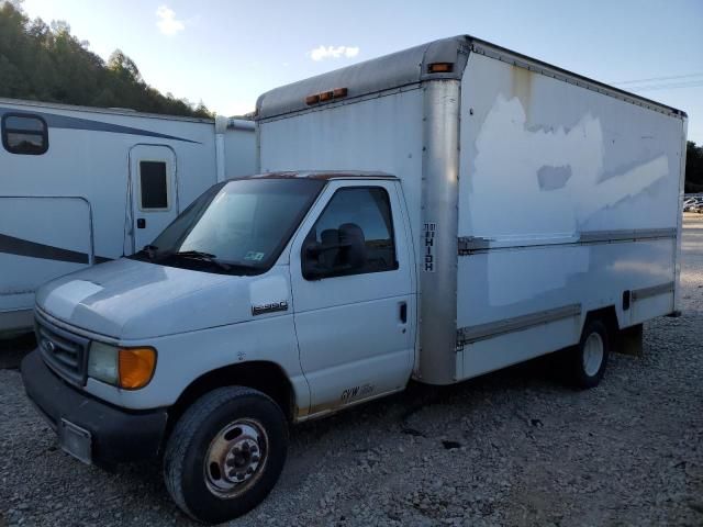 2006 Ford Econoline E350 Super Duty Cutaway Van