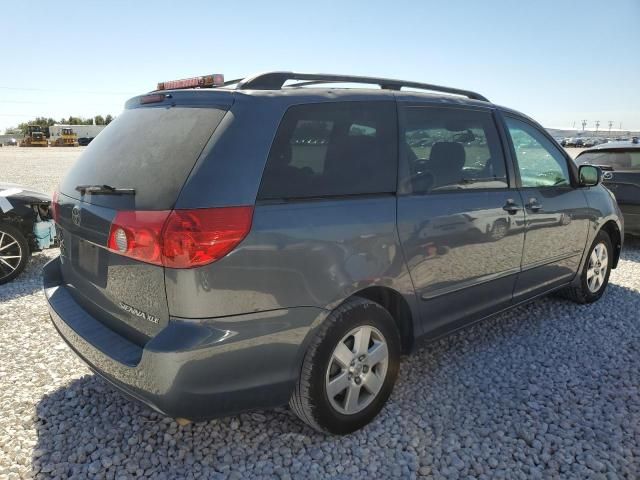 2006 Toyota Sienna XLE