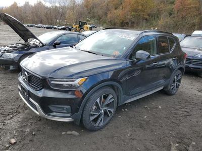 Salvage cars for sale from Copart Marlboro, NY: 2022 Volvo XC40 T5 R-Design