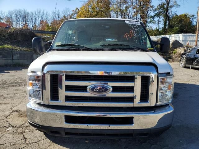 2012 Ford Econoline E350 Super Duty Wagon