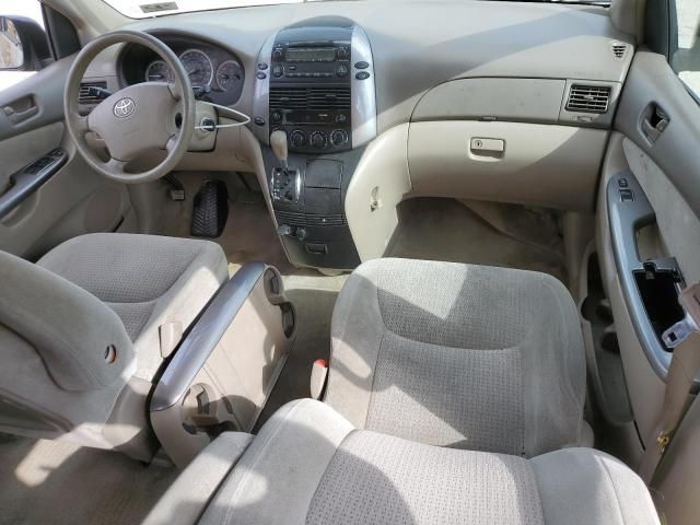 2006 Toyota Sienna CE