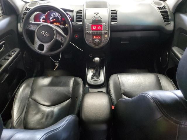 2011 KIA Soul +