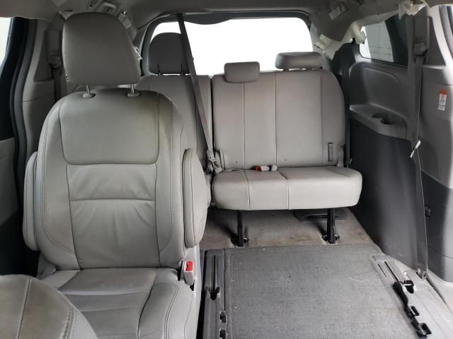 2015 Toyota Sienna XLE