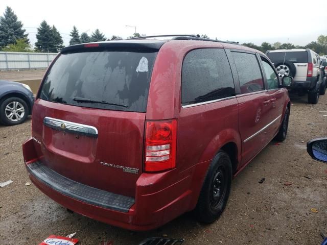 2010 Chrysler Town & Country Touring Plus