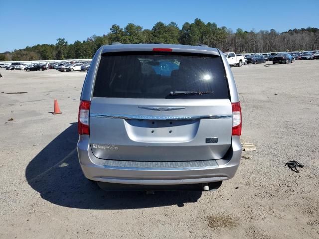 2014 Chrysler Town & Country Touring L