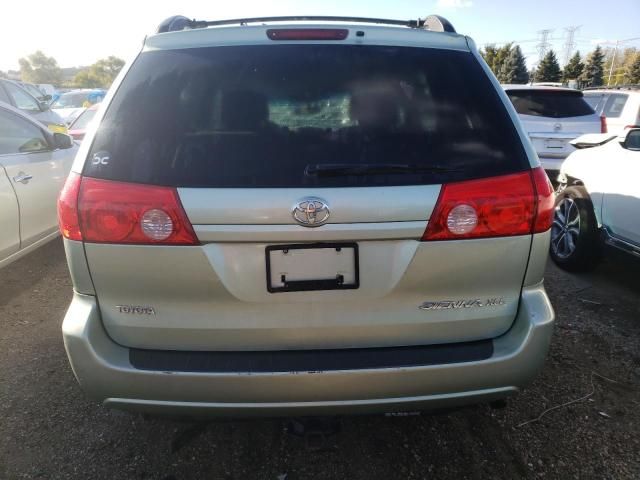 2008 Toyota Sienna XLE