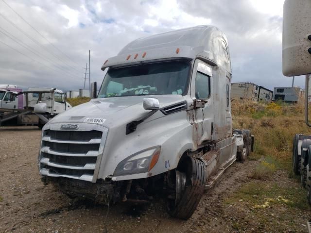 2020 Freightliner Cascadia 126