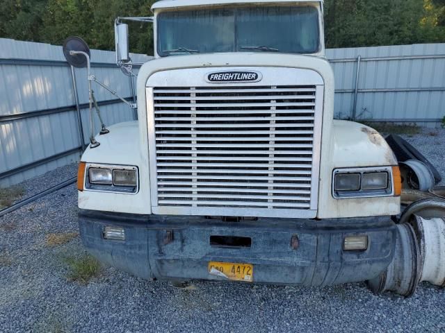 2000 Freightliner Conventional FLD120