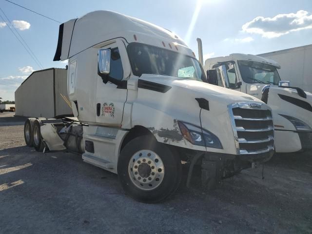 2023 Freightliner Cascadia 126