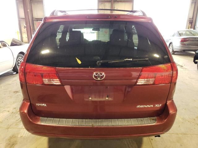 2004 Toyota Sienna XLE